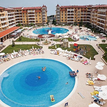 PMG Royal Sun Apartments Pantai Sunny Bagian luar foto