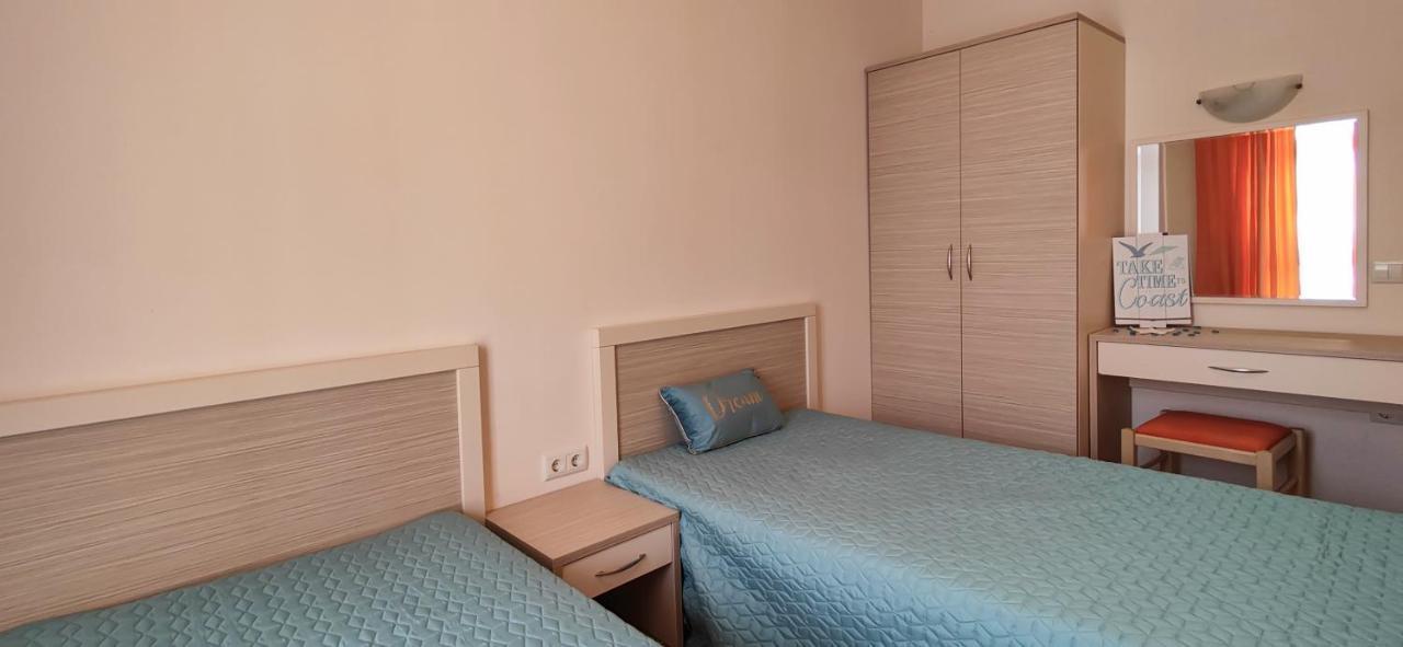 PMG Royal Sun Apartments Pantai Sunny Bagian luar foto