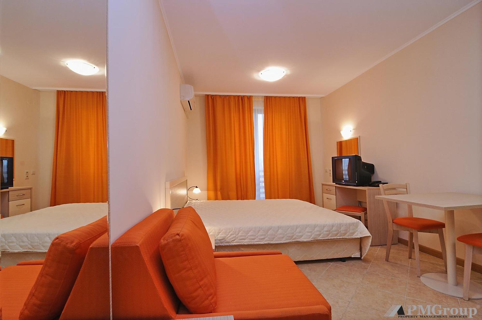 PMG Royal Sun Apartments Pantai Sunny Ruang foto