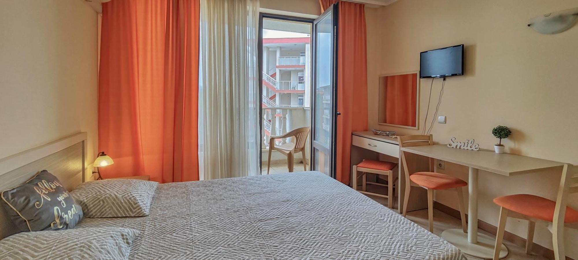 PMG Royal Sun Apartments Pantai Sunny Bagian luar foto