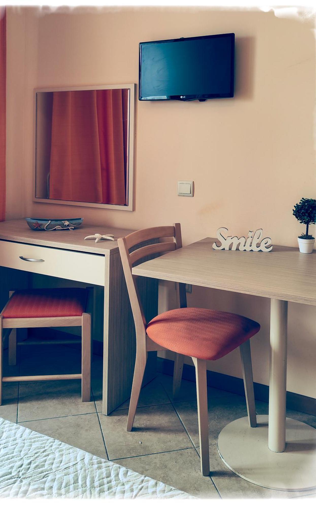 PMG Royal Sun Apartments Pantai Sunny Bagian luar foto