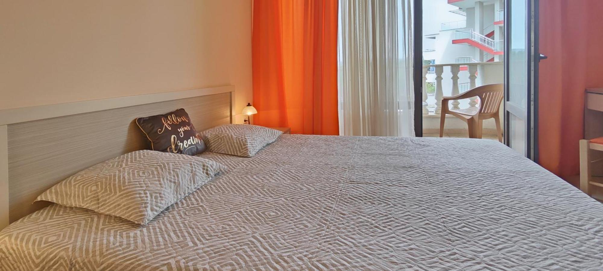 PMG Royal Sun Apartments Pantai Sunny Bagian luar foto