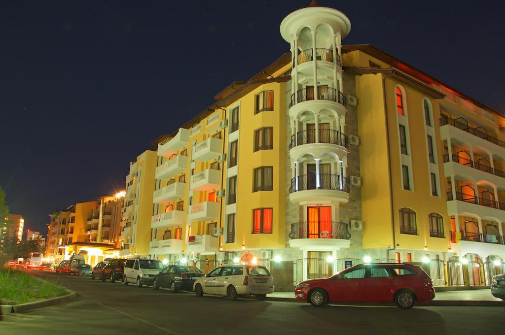 PMG Royal Sun Apartments Pantai Sunny Bagian luar foto